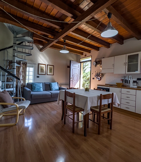 Casa Valentina, appartamento con camera da letto confortevole nella Valle delle Langhe